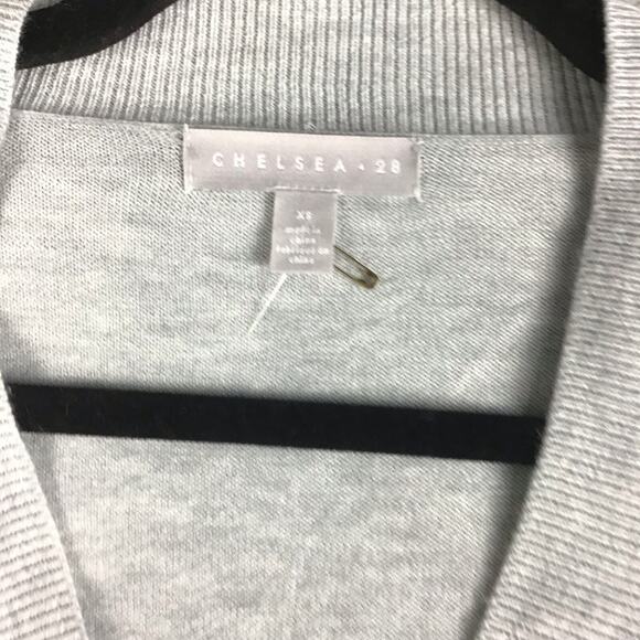 Chelsea 28 Women’s XS Oversized V-Neck Sweater Hi-Low Hem Gray Cashmere Blend - Picture 5 of 10